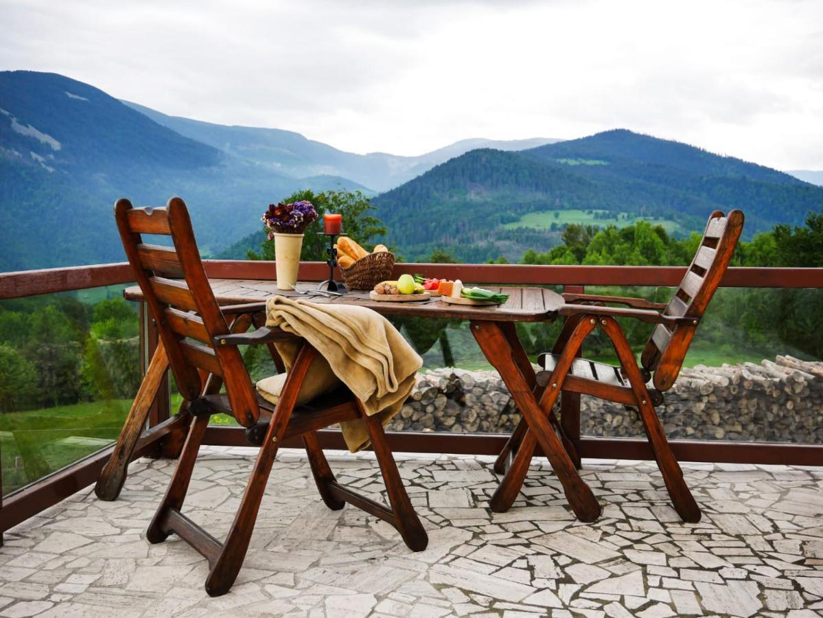 Casa Maria Valea Draganului Homestay *